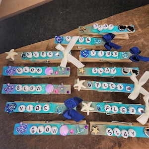 Cheer pins