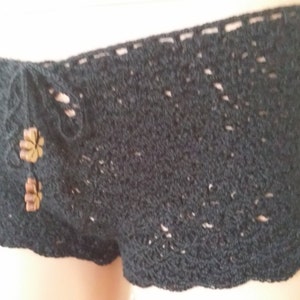 Lady's cotton , crochet shorts image 4