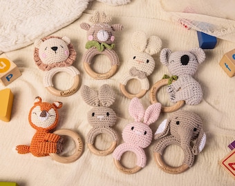 Personalized Crochet Baby Rattle, Wooden Animal Rattle Ring, Handmade Newborn Toy, Name Engraving Rattle, Newborn Gift, Gift for Baby