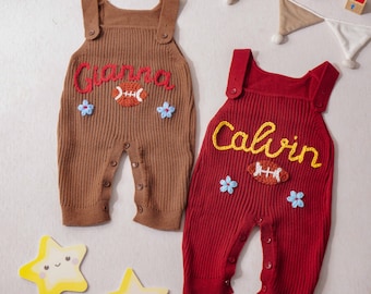 Gepersonaliseerde voetbaloutfit baby, gebreide tuinbroek met naam, babyromper, verjaardagscadeau voor meisjes en jongens
