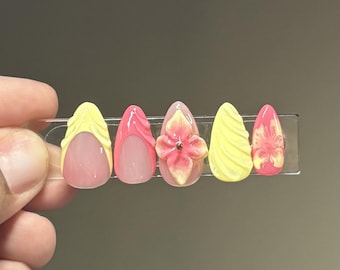 Uñas postizas Petals in the Sun Sunlit Blossom Floral Pink Yellow Summer Set