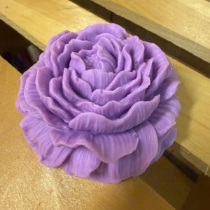 フラワーソープ - ラベンダー色と香り