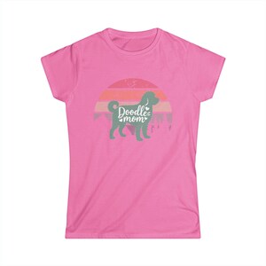 Doodle Mom T-Shirt: Softstyle Tee for Dog Lovers Bild 6