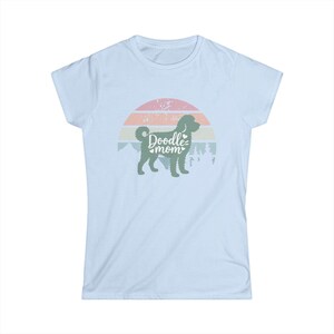 Doodle Mom T-Shirt: Softstyle Tee for Dog Lovers Bild 9