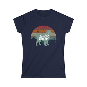 Doodle Mom T-Shirt: Softstyle Tee for Dog Lovers Bild 10