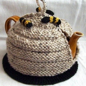 Honeybee Tea Cozy