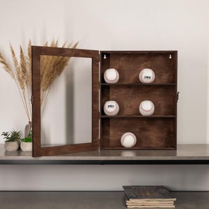 Vitrine para exposição de bolas de beisebol, Suporte para bolas de beisebol, Suporte de parede para suporte de bolas de beisebol, Armazenamento para bolas de beisebol, Armário para bolas de beisebol, Suporte para exposição de beisebol