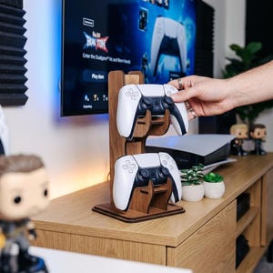 Personligt stativ för spelkontroller i trä, anpassad PS Xbox-hållare bild 10