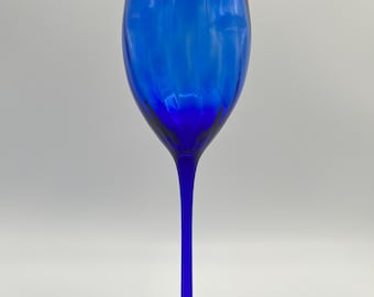 Verres à vin bleu cobalt soufflés à la main (Ensemble de 4) – Gobelets en verre tourbillonnants