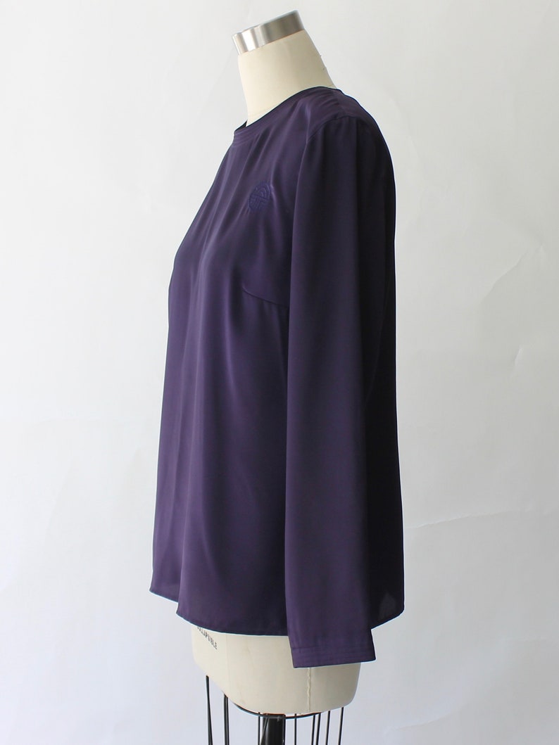 Louis Feraud Satin Long Sleeve Blouse 1980s vintage Dark Purple Crew Neck Loose Fit Back Zip Top Large