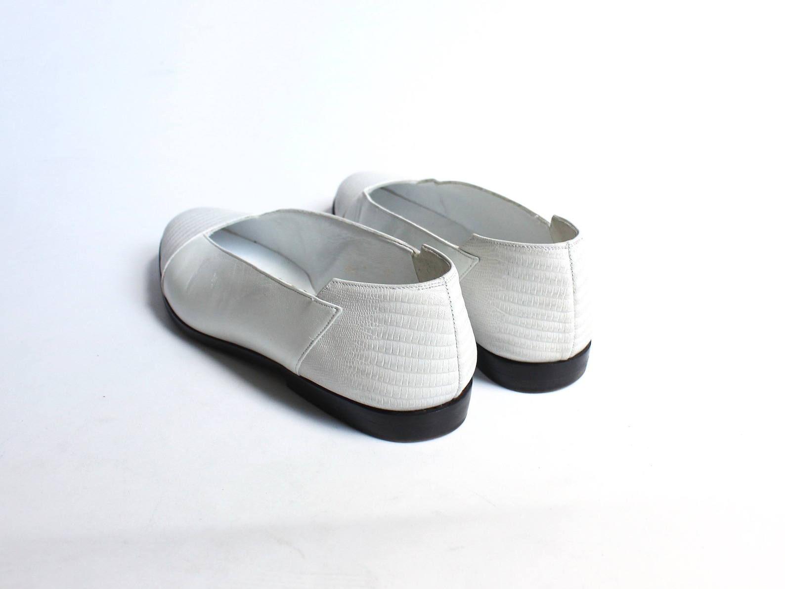 vintage lanvin ballet flats // 1980s designer shoes // embossed white leather slip on flats // womens size 6.5
