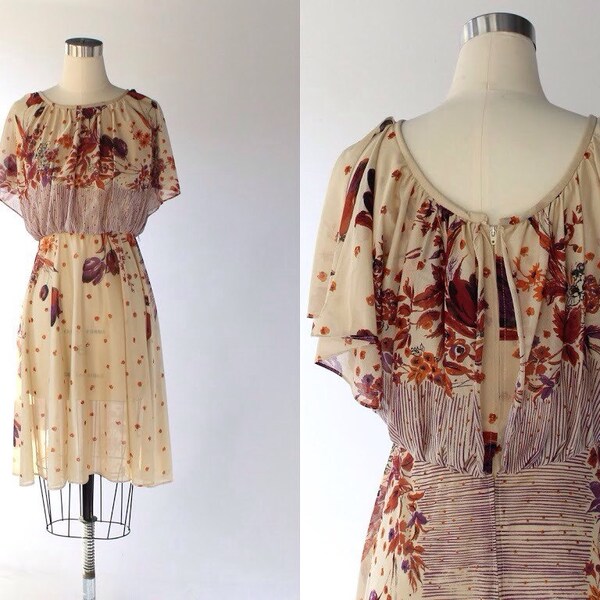 SALE // 1970s Flutter Sleeve Dress // 70s Vintage Sheer Floral Knee Length Dress //  XS - Small