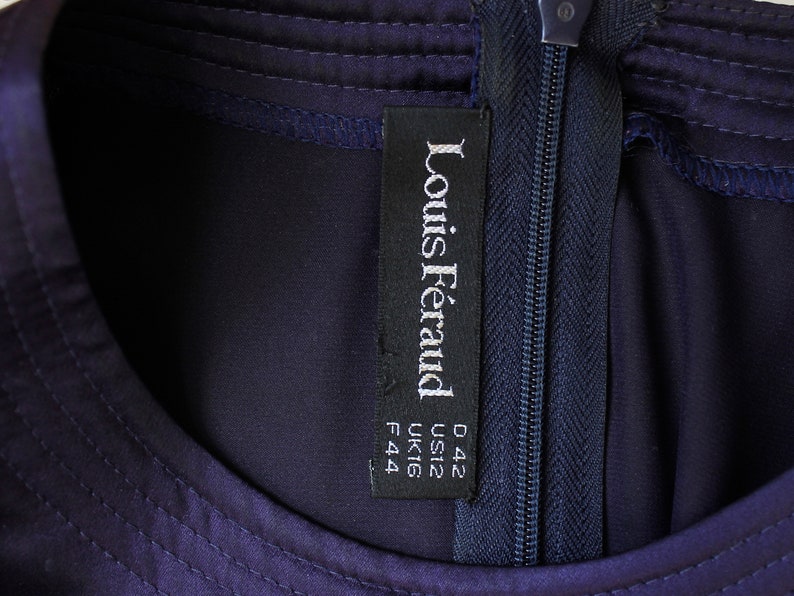Louis Feraud Satin Long Sleeve Blouse 1980s vintage Dark Purple Crew Neck Loose Fit Back Zip Top Large