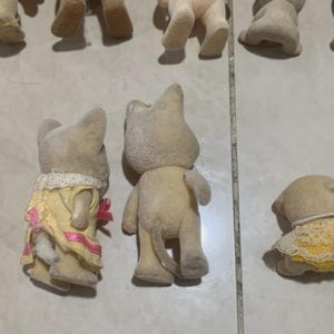 Lote de 15 figuras usadas de Calico Critters o Sylvanian Families imagen 14