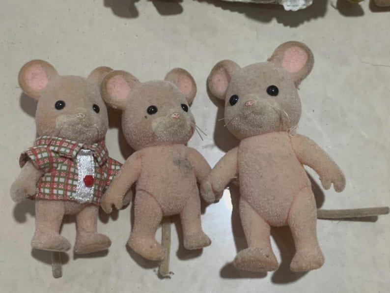 Lote de 15 figuras usadas de Calico Critters o Sylvanian Families imagen 7