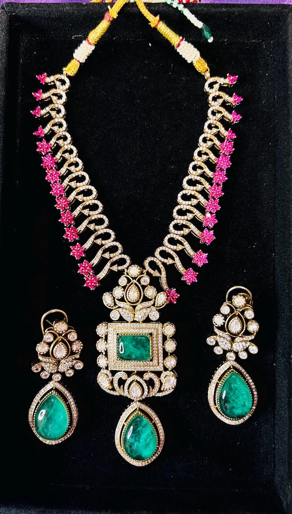Royal Moissanite Doublet Teal Necklace Set