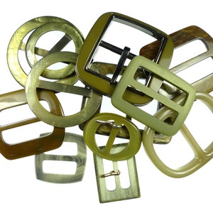 Vintage belt buckles green mix