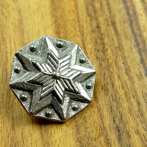 Botões de metal de estanho, motivos tradicionais da Noruega Hardanger 5 unidades