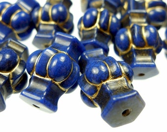 Vintage blue beads, plastic 20pcs