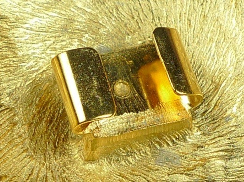 Belt buckles, vintage gold tone metal image 4