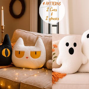 Könnte beinhalten: Halloween-Kissen in Form einer schwarzen Katze, einer weißen Katze und zwei weißen Geistern. Die Kissen liegen auf einem beigen Sofa mit Kürbissen und Kerzen. Das Bild enthält den Text "4 PATTERNS 2 Cats & 2 ghosts."