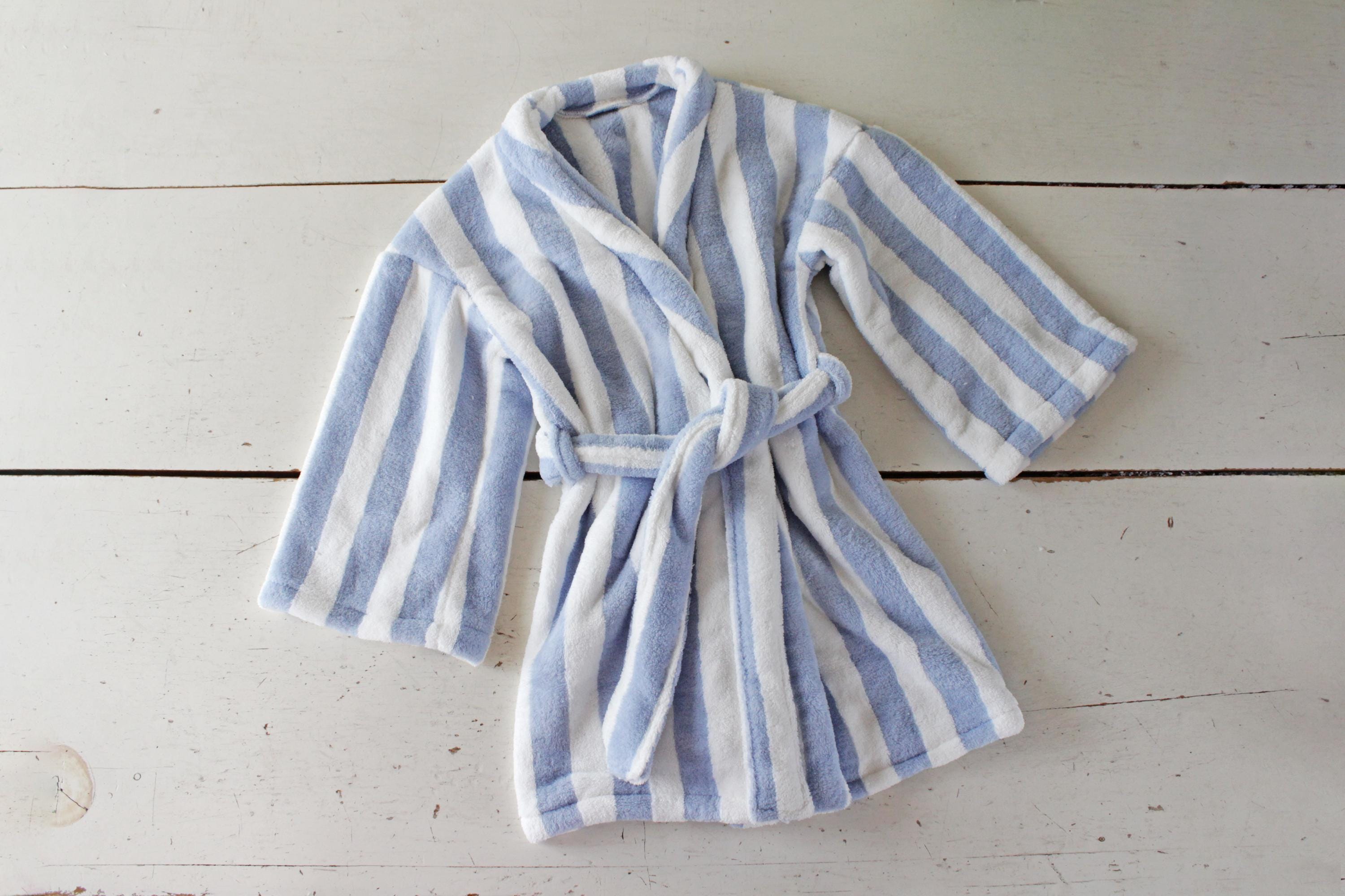 Kids Bathrobe Sewing Pattern: Easy DIY Project, Sizes 2-12 (PDF Pattern ...