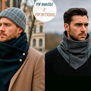Könnte beinhalten: Zwei Männer präsentieren Halswärmer. Einer trägt eine graue Strickmütze und einen marineblauen Schal mit Knöpfen. Der andere trägt einen grau gemusterten Halswärmer mit Kordelzug. Der Text "PDF BUNDLE 2 PDF PATTERNS" ist enthalten.