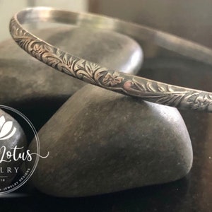 Hawaiian Style Bangle, Floral Vine, Sterling Silver Bangle Bracelet, Stacking Bangle, Stacking Bracelet, medium weight Bangle, Botanical