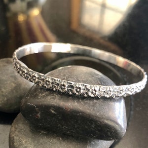 Flower Bangle, Floral Vine, Sterling Silver Bangle Bracelet, Stacking Bangle, Stacking Bracelet, Heavyweight Bangle, Botanical