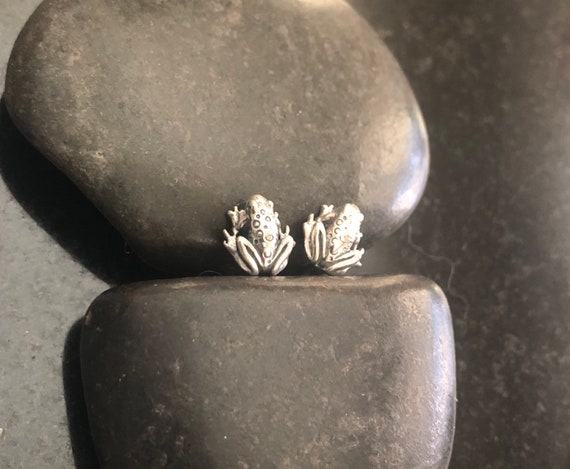 Sterling Silver Frog Stud Earrings, Animal Studs, Tree Frog