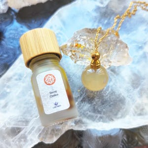 Cherry Blossom Agate Necklace, Sacral Chakra Jewelry, Essential Oil Pendant, Crystal Perfume Bottle Necklace, Emotional Healing Pendant, Intimacy Support Jewelry, Aromatherapy Necklace for Women, Energy Healing Crystal Necklace, Spiritual Jewelry Gift, Handmade Boho Chakra Pendant, Crystal Amulet Necklace, Detox Energy Jewelry, Gemstone Oil Bottle Necklace, Raw Crystal Healing Jewelry, Gift for Empaths and Healers