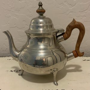 Vintage Steiff Pewter Teapot – Williamsburg Restoration Series