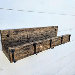16&quot; Rustic Floating Shelf with 5 Hand-Forged Hooks – Early American Stain