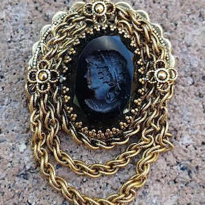 Vintage Cameo Brooch/Pendant/ Pin-  gold tone/ black glass/ large