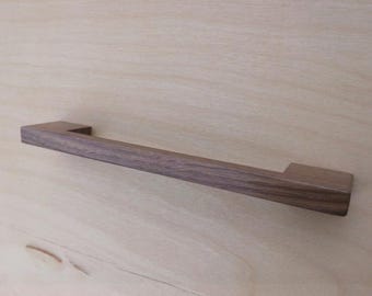 Puxador de armário contemporâneo em madeira de nogueira