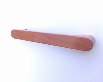 Maxi Cherry Wood Pull