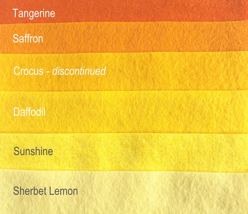Peut inclure: Six &eacute;chantillons de feutre dans des tons d'orange et de jaune. Les &eacute;chantillons sont &eacute;tiquet&eacute;s de haut en bas&nbsp;: Tangerine, Safran, Crocus - discontinu&eacute;, Jonquille, Soleil et Citron Sorbet.