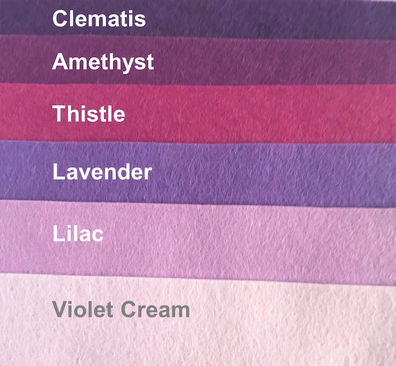 Peut inclure: Six &eacute;chantillons de tissu en feutre de diff&eacute;rentes nuances de violet, du plus fonc&eacute; au plus clair&nbsp;: Cl&eacute;matite, Am&eacute;thyste, Chardon, Lavande, Lilas et Cr&egrave;me violette.