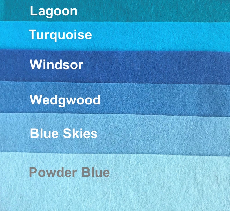 Peut inclure: Six &eacute;chantillons de feutre en nuances de bleu, du turquoise fonc&eacute; au bleu poudre clair. Les &eacute;chantillons sont &eacute;tiquet&eacute;s avec les noms de couleurs&nbsp;: Lagoon, Turquoise, Windsor, Wedgwood, Blue Skies et Powder Blue.