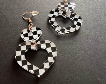 Retro Checker Heart Dangle Earrings