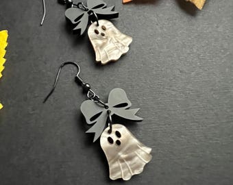 Grey Ghost Halloween Couqette Dangle Earrings Spooky