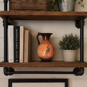 Brocca in ceramica vintage realizzata a mano in Grecia, brocca in terracotta greca, vaso dipinto a mano, decorazione mediterranea, piccola brocca rustica