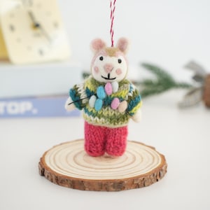 Felt Bear Ornament – Handmade Wool Bear with Colorful String Lights, Cozy Christmas Tree Decoration