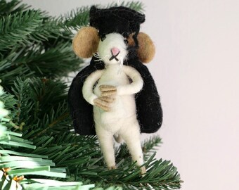 Needle Felted Graduation Mouse Ornament – Handmade Wool Mice in Cap&Gown with Diploma – Biodegradable