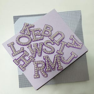 Parches de letras para planchar, calcomanías de letras para ropa, parches con iniciales de perla, parche personalizado con letra de perla para estampación en caliente, parche de letras para coser