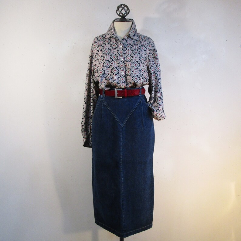 Vintage Jaegar 80s Medallion Blouse Dark Blue Silk Twill Ornate 1980s Executive Long Sleeve Shirt Large