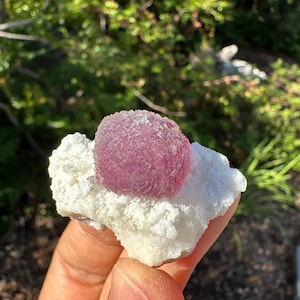 Cute! Purple Fluorite - 1.75inch - 23g or 0.8oz - from the Navidad Mine in Durango, Mexico (A-34)