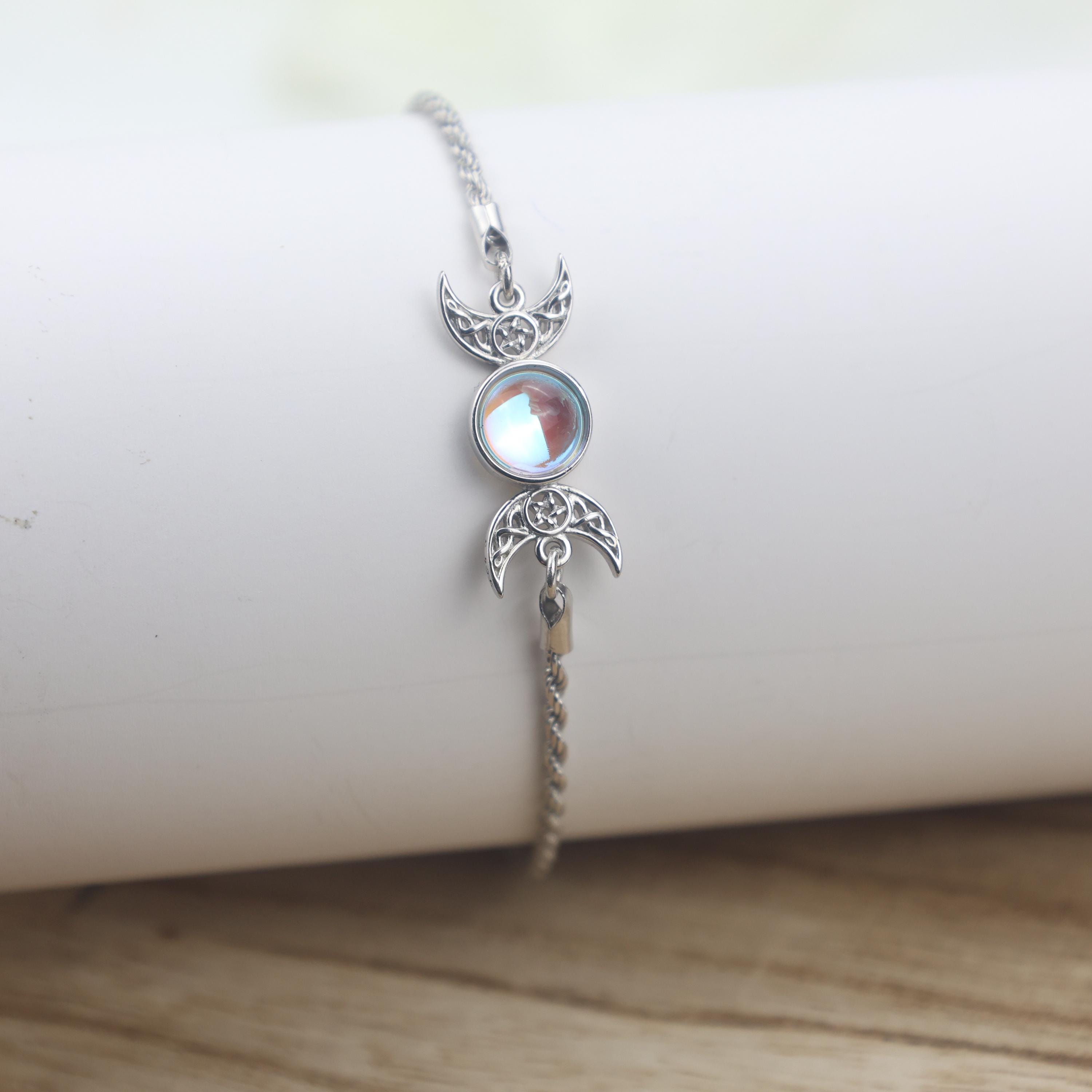 Orecchini Celtici Con Pietra Di Luna In Argento 925 - Tripla Luna, Design Vintage Wicca