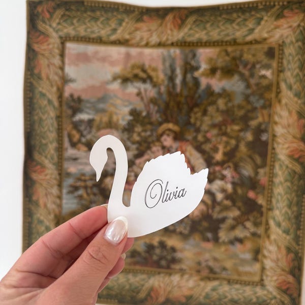 Calligraphy Swan Place Cards: Elegant Wedding & Party Decor