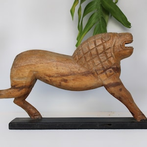 Vintage Antique Rare Hand Carved Wooden Lion Figurine, Unique Handmade Wooden Lion Statue, Old Collectible Art, Home Decor